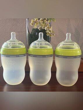 🍼💚COMOTOMO SILICONE SOFT WIDE  NECK FEEDING BABY BOTTLE💚🍼